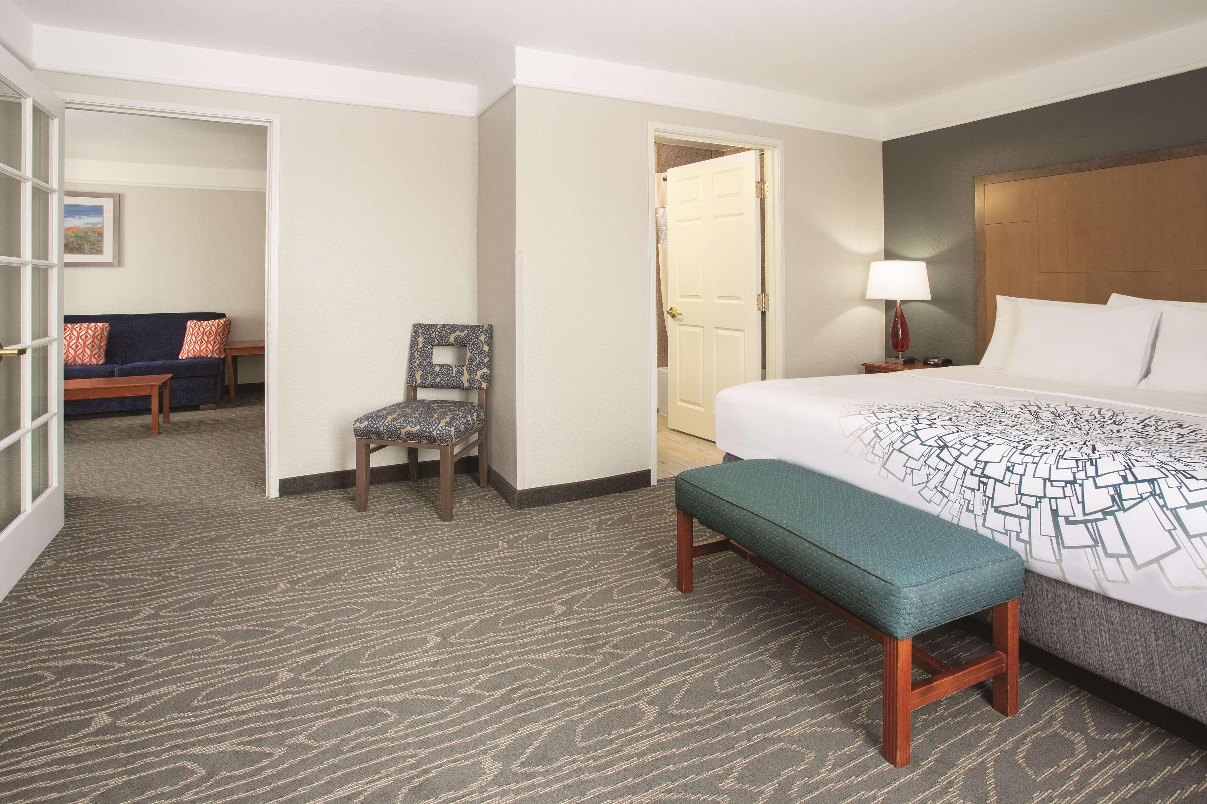 La Quinta By Wyndham Gallup Extérieur photo